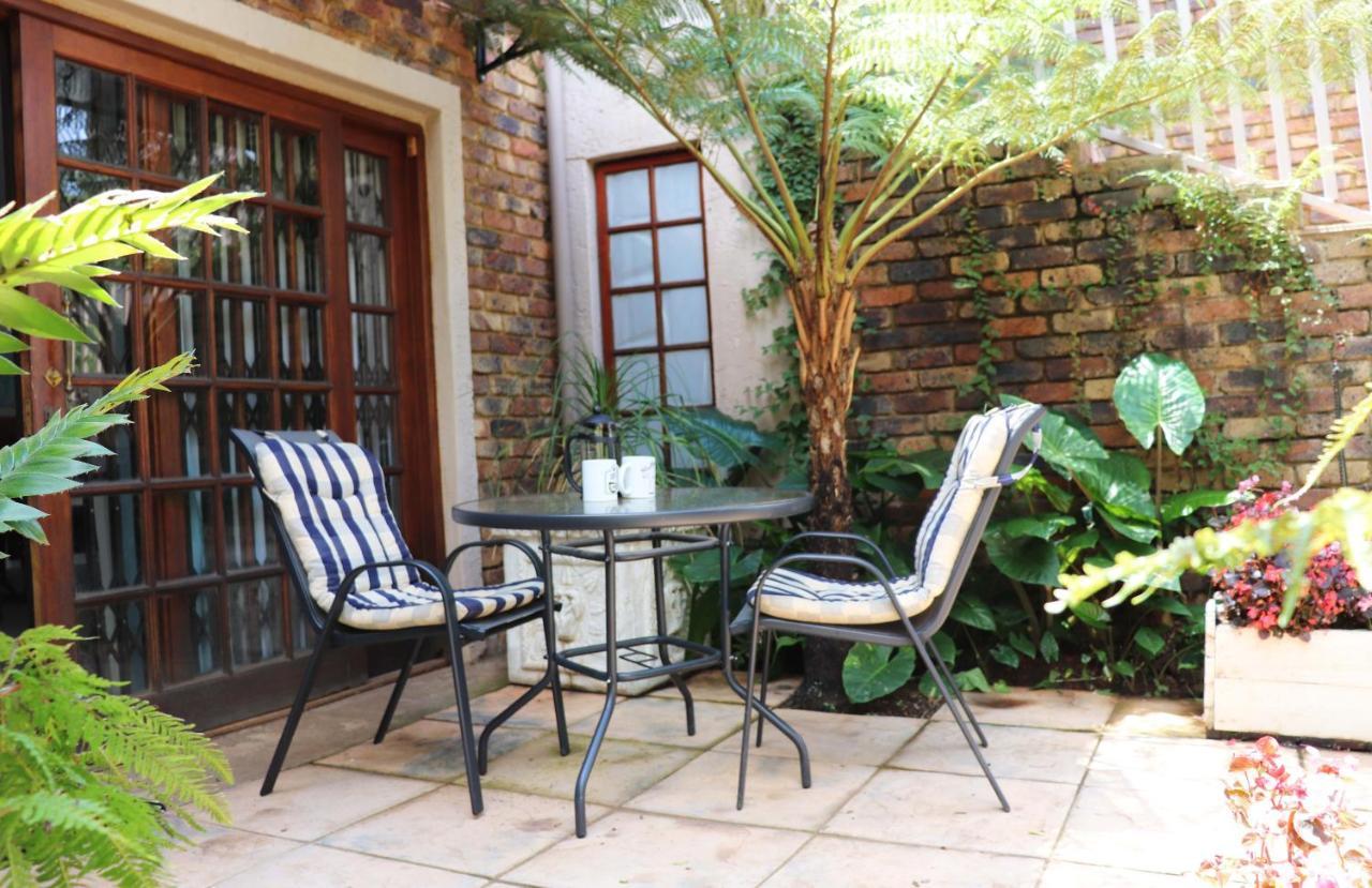 Green Scape Flatlet Pretoria Exterior foto